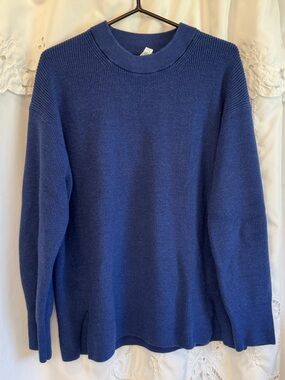 lululemon athletica ladies oversized Crewneck Sweater in bright Navy